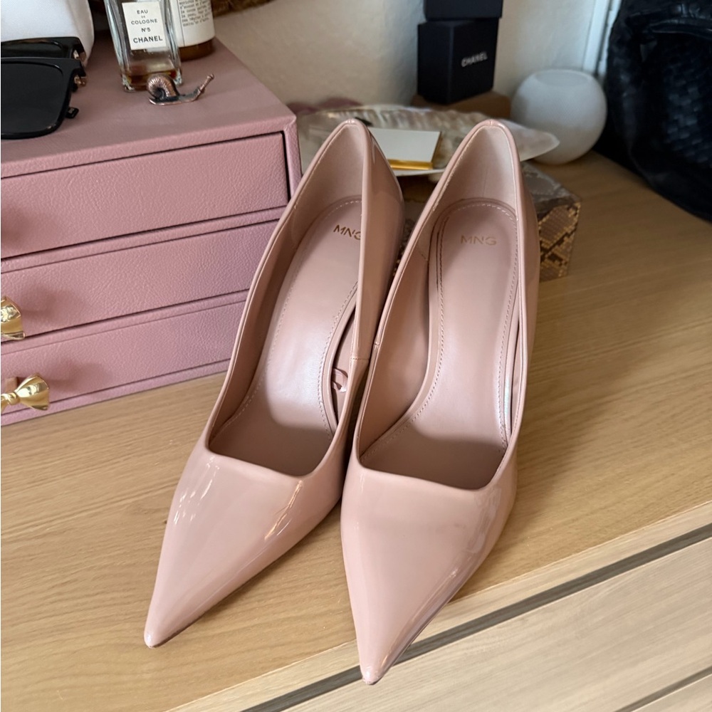 Mango Nude Pointed Toe Heels 41